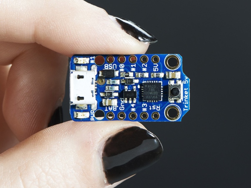 how to use adafruit trinket 5v with arduino ide